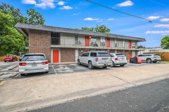 Highland Square in Austin, TX - Foto de edificio - Building Photo