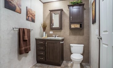 82 Quail Ct in Grand Blanc, MI - Foto de edificio - Building Photo