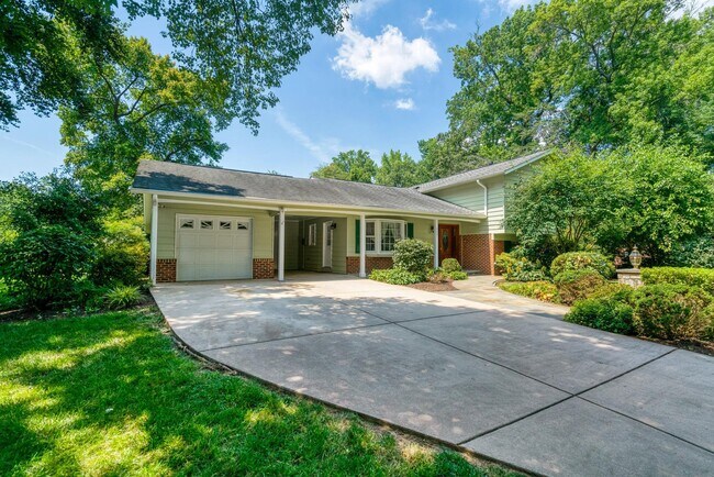 4601 Wood Dr in Alexandria, VA - Building Photo - Building Photo