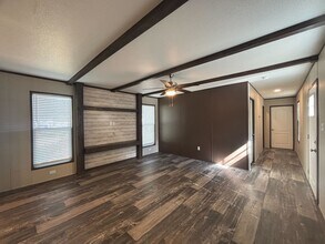 123 Norene St in Conroe, TX - Building Photo - Building Photo