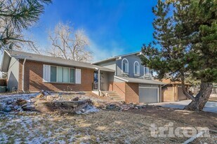 1641 S Oswego St in Aurora, CO - Building Photo