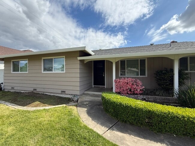 property at 1238 Woodfield Ave