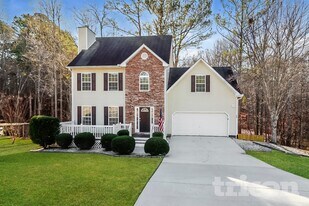 223 Towler Shoals Dr in Loganville, GA - Building Photo