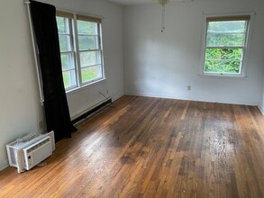 114 Lucas Dr in Blacksburg, VA - Building Photo - Building Photo