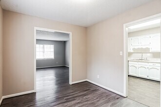 9821 Westfield Ct in Birmingham, AL - Building Photo - Building Photo