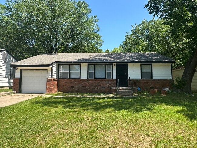 property at 4647 N Main St