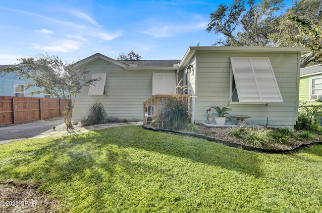 property at 1611 Lake Ave