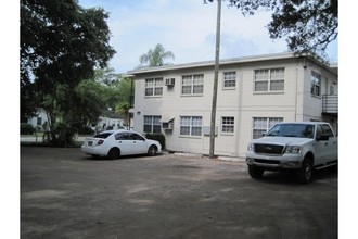 Glenwood Park Apartments in St. Petersburg, FL - Building Photo - Building Photo