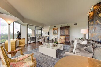 101 Westcott St in Houston, TX - Building Photo - Building Photo