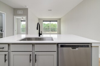 Ironwood Flats in Brandon, FL - Building Photo - Building Photo