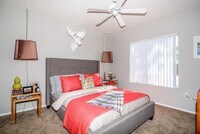 Building Photo - Carlyle Townhomes Apartments in Phoenix, Arizona