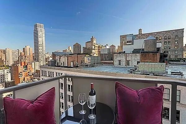 407 Park Ave S