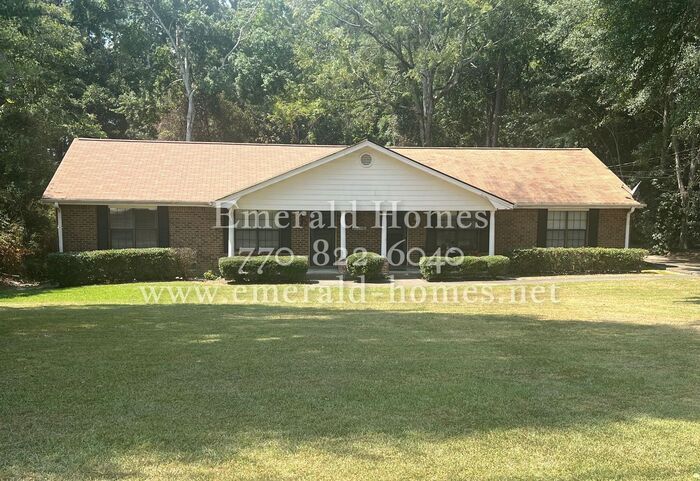 3163 Dove Ct SW in Snellville, GA - Building Photo