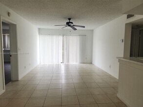 9288 W Atlantic Blvd in Coral Springs, FL - Building Photo - Building Photo