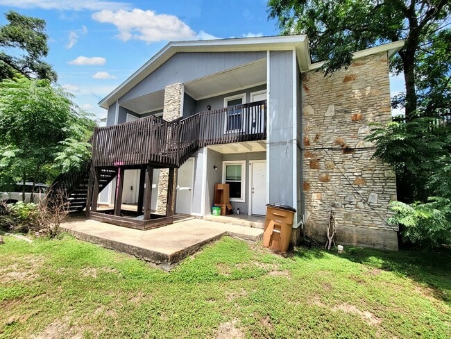 4431 Whispering Valley Dr in Austin, TX - Building Photo - Building Photo