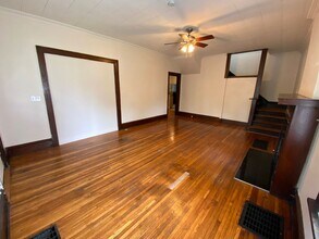 2257 Indianola Ave in Columbus, OH - Building Photo - Building Photo