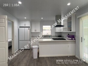 860 22nd St, Unit B in Oakland, CA - Building Photo - Building Photo