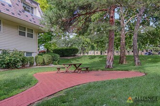 1510 College Ave in Manhattan, KS - Building Photo - Building Photo