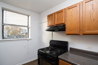 3217 W Diversey Ave in Chicago, IL - Building Photo - Building Photo