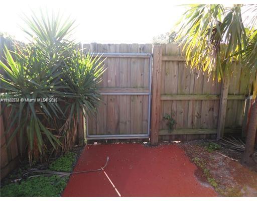 1727 McKinley St-Unit -2 in Hollywood, FL - Building Photo - Building Photo