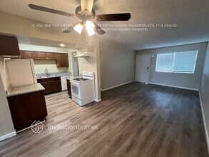 11401 N 25th Ave in Phoenix, AZ - Foto de edificio - Building Photo