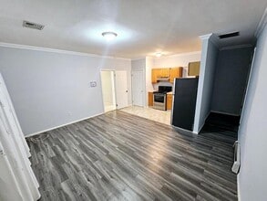 61 Apple Ln in Medford, NY - Building Photo - Building Photo