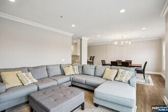 343 The Promenade in Edgewater, NJ - Building Photo - Building Photo