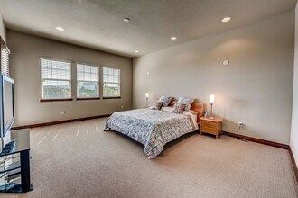 7812 Vallagio Ln in Englewood, CO - Foto de edificio - Building Photo