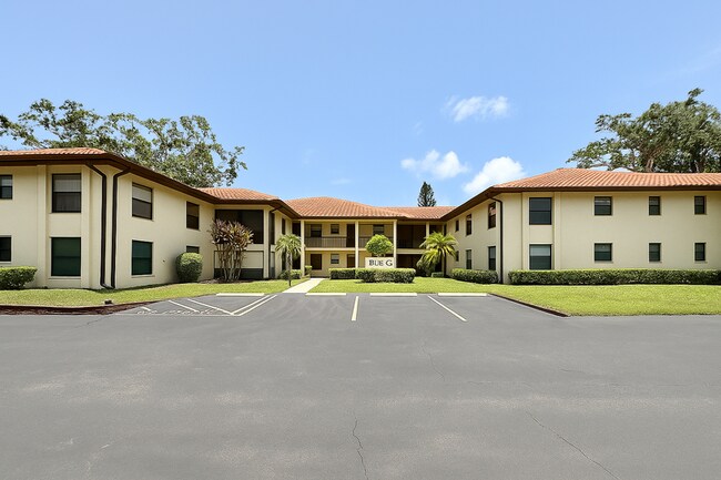 2212 Hammock Pine Blvd in Clearwater, FL - Building Photo - Building Photo