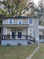 405 N Park St in Carrollton, GA - Building Photo