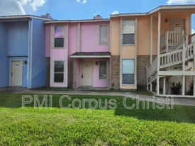 6702 Everhart Rd in Corpus Christi, TX - Building Photo