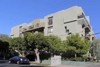 Babylon Apartments in Los Angeles, CA - Building Photo - Building Photo