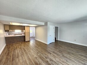 30 Success Ave in Asheville, NC - Building Photo - Building Photo