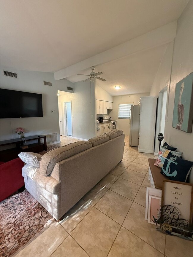 1949 Forked Creek Dr in Englewood, FL - Building Photo - Building Photo