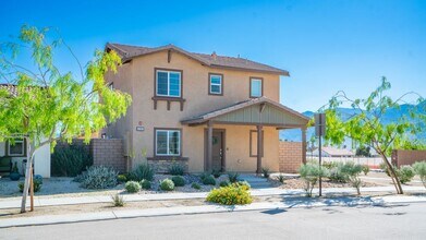 67361 Rio Largo Rd in Cathedral City, CA - Foto de edificio - Building Photo