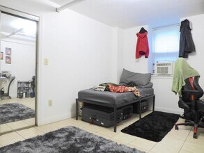 1682 Commonwealth Ave, Unit 1 in Boston, MA - Building Photo - Building Photo