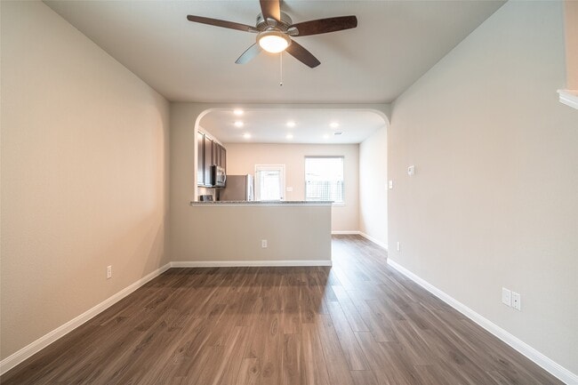 property at 3707 Cub Dr