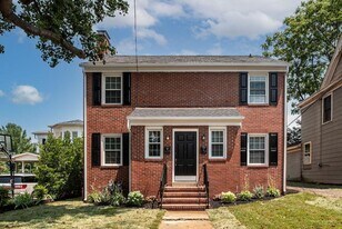 819 Weedon St in Fredericksburg, VA - Building Photo