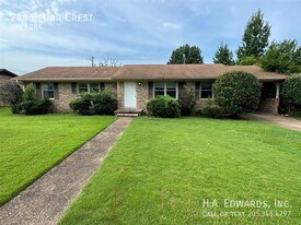 244 Cedar Crest in Tuscaloosa, AL - Building Photo