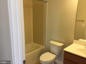 19953 Abram Ter, Unit 0101211 in Ashburn, VA - Building Photo - Building Photo
