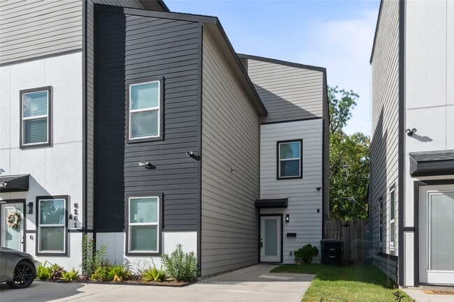 property at 8161 Tate St