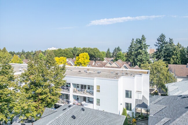 7460 Moffatt Rd in Richmond, BC - Building Photo - Building Photo