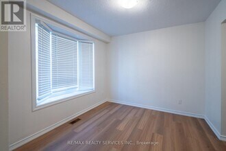 100 Brownleigh Ave in Welland, ON - Building Photo - Building Photo