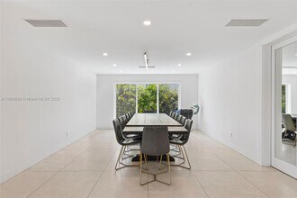 3748 Prairie Ave in Miami Beach, FL - Foto de edificio - Building Photo