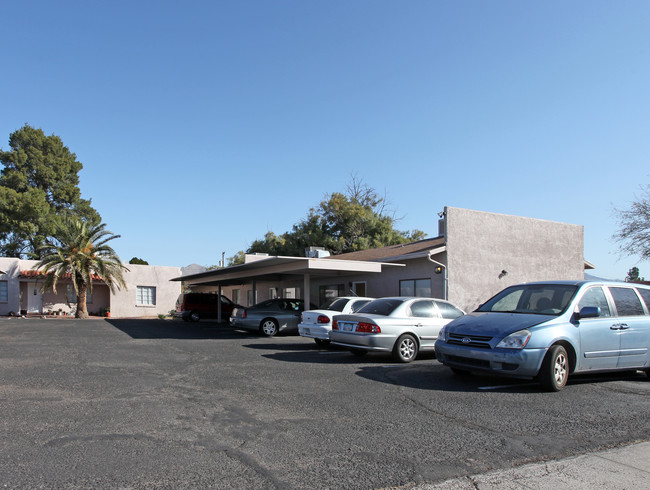 237-259 E Calle Arizona in Tucson, AZ - Foto de edificio - Building Photo