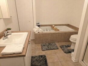 4595 Rue L'Écuyer in Laval, QC - Building Photo - Building Photo