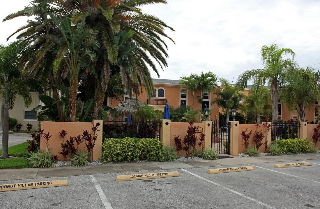 Coconut Villas of Dunedin in Dunedin, FL - Building Photo