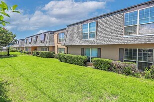 2701 Green Oaks Rd in Fort Worth, TX - Building Photo