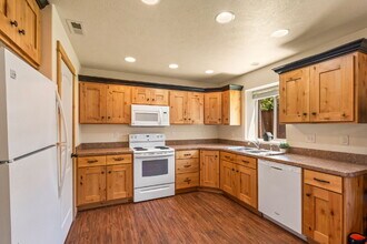 205 Water St in Sheridan, MT - Building Photo - Building Photo