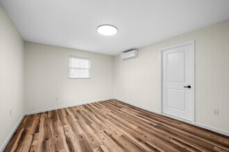 346 Bennett St, Unit 1 in Luzerne, PA - Foto de edificio - Building Photo